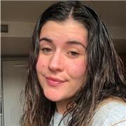 Me gustaría dar clases a gente de la ESO, tengo experiencia ya que he dado clases de matemáticas a un niño de 1ro de la ESO y me ha gustado mucho! 
Soy simpática, cercana y me gusta enseñar aquello que se para que otros puedan enseñar también en un futuro